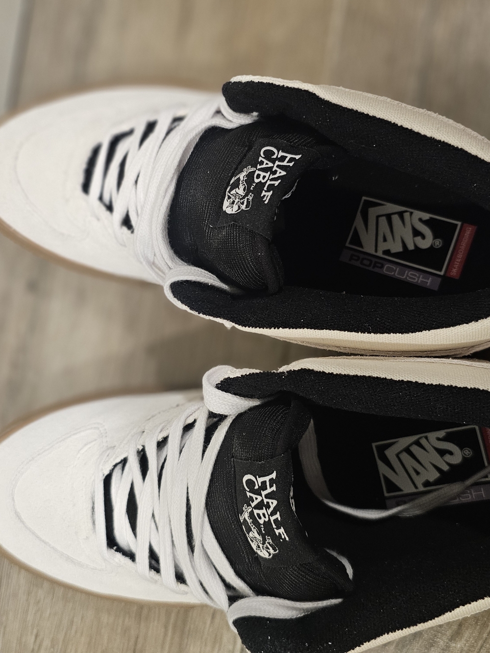 Vans Men’s Half Cab Sneakers in White and Gum - Picture 6 of 9